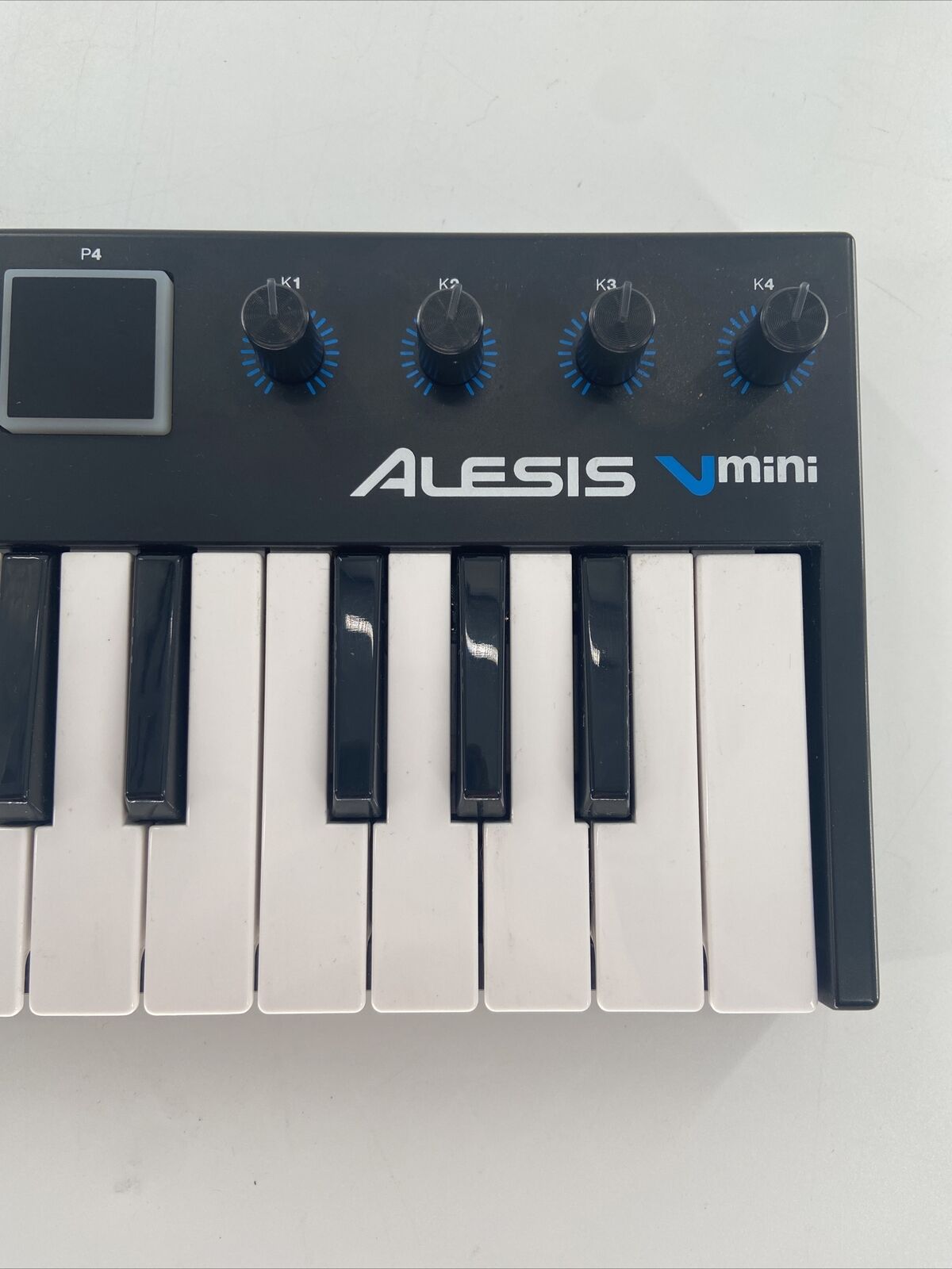 Alesis V Mini USB MIDI Keyboard Pad Controller 25 keys FREE SHIPPING - Fresh Stock Dated February 2026