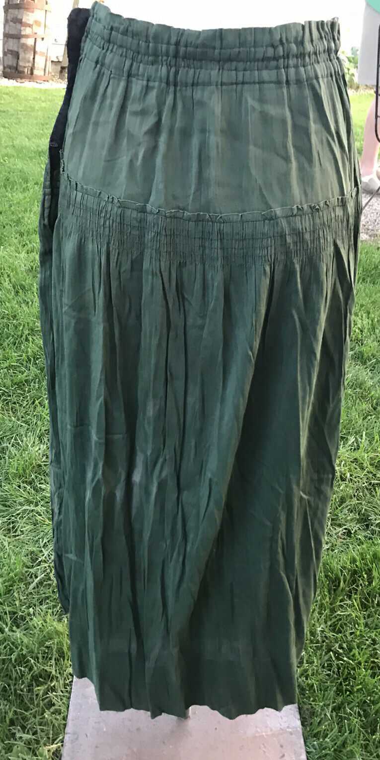 Antique Victorian Women Green Rayon Skirt Shirred Pockets W26