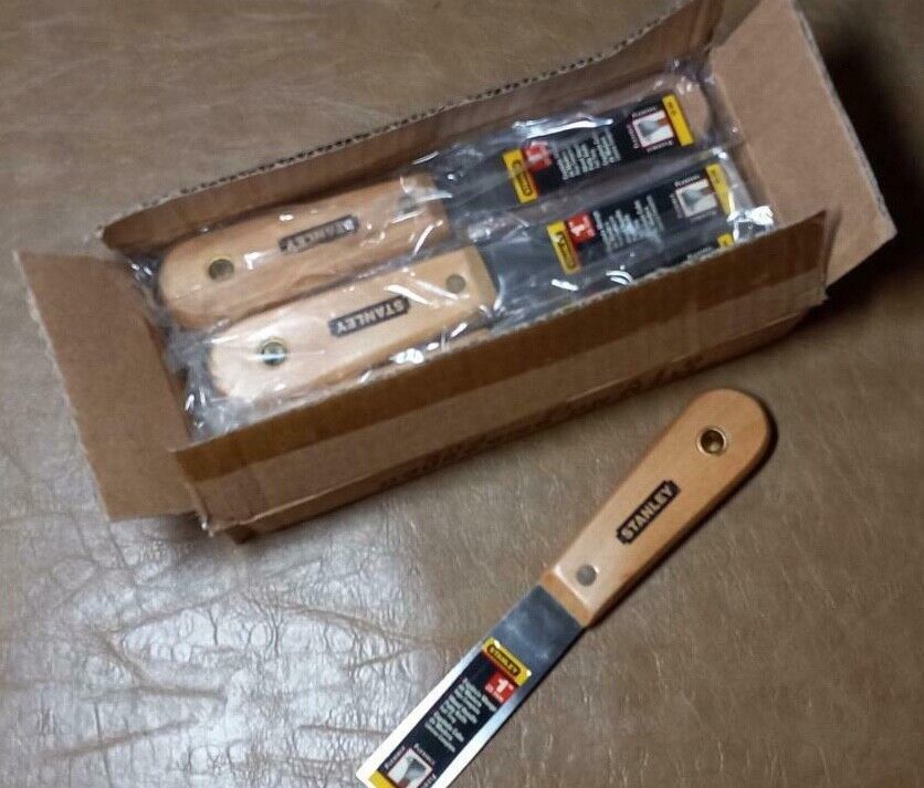 Lot of 2, STANLEY Wood Handle Putty Knife 1