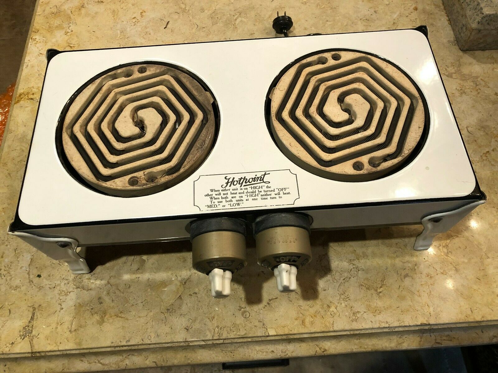 Rare Antique 1930's Hotpoint Enamel 2 Burner Stove - Fresh Stock Dated December 2025