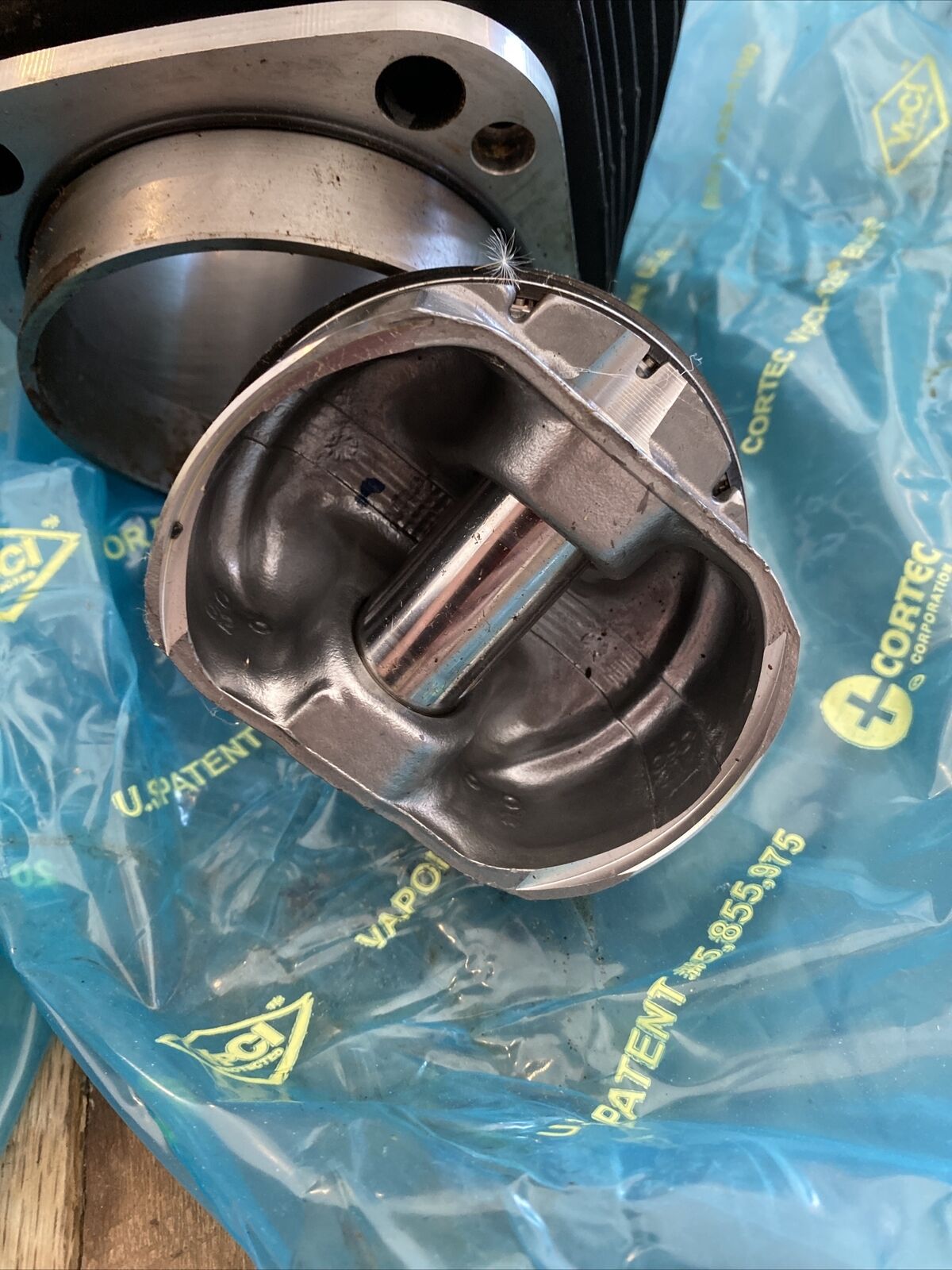 Harley Davidson  Cylinders / Jugs 16593-99 / 1659-99 W/ PISTONS - Fresh Stock Dated February 2026