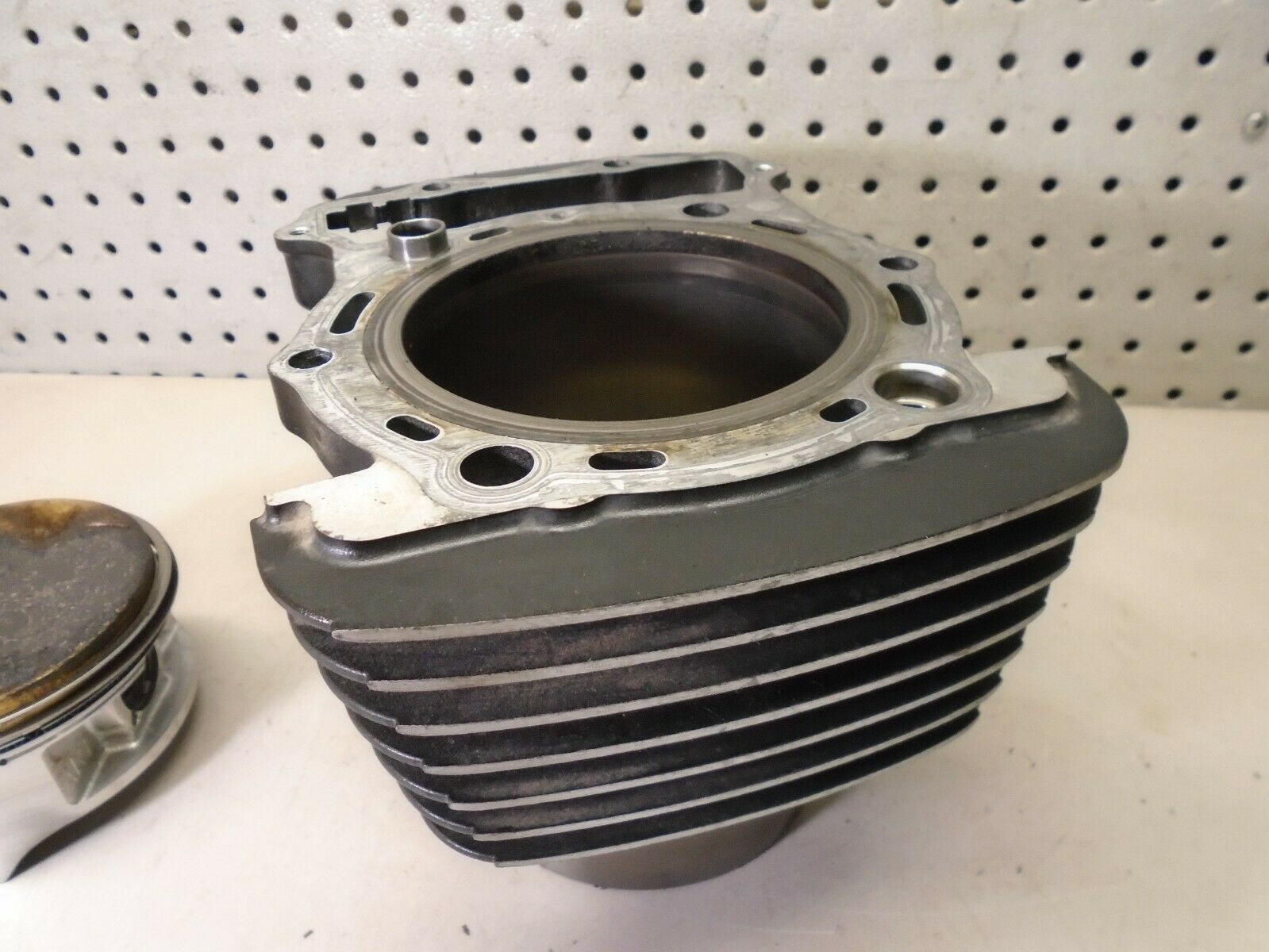 Rear Cylinder Barrel for Kawasaki Vulcan VN1500 Classic 1996 - 1999 - K160 - Fresh Stock Dated February 2026