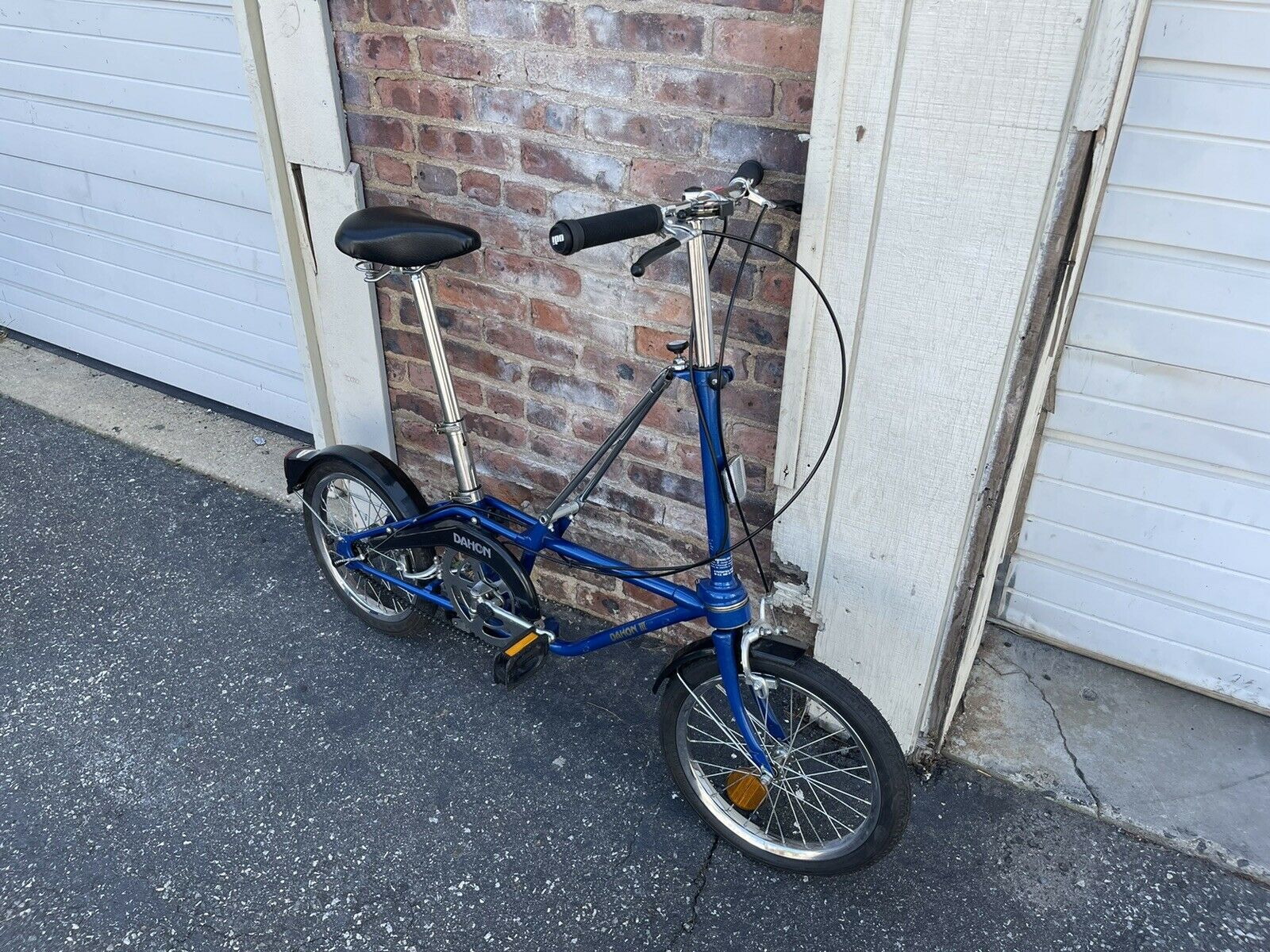 Dahon III 3 Speed Folding Bicycle - Fresh Stock Dated February 2026