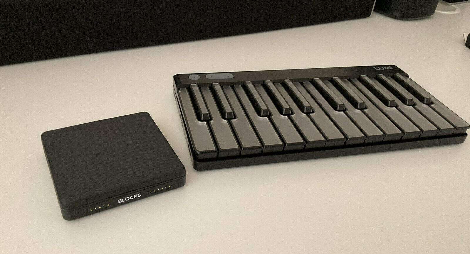 Roli Lumi Keys Studio Edition w/ Snapcase Black +Lightpad Block M Studio Edition - Fresh Stock Dated February 2026