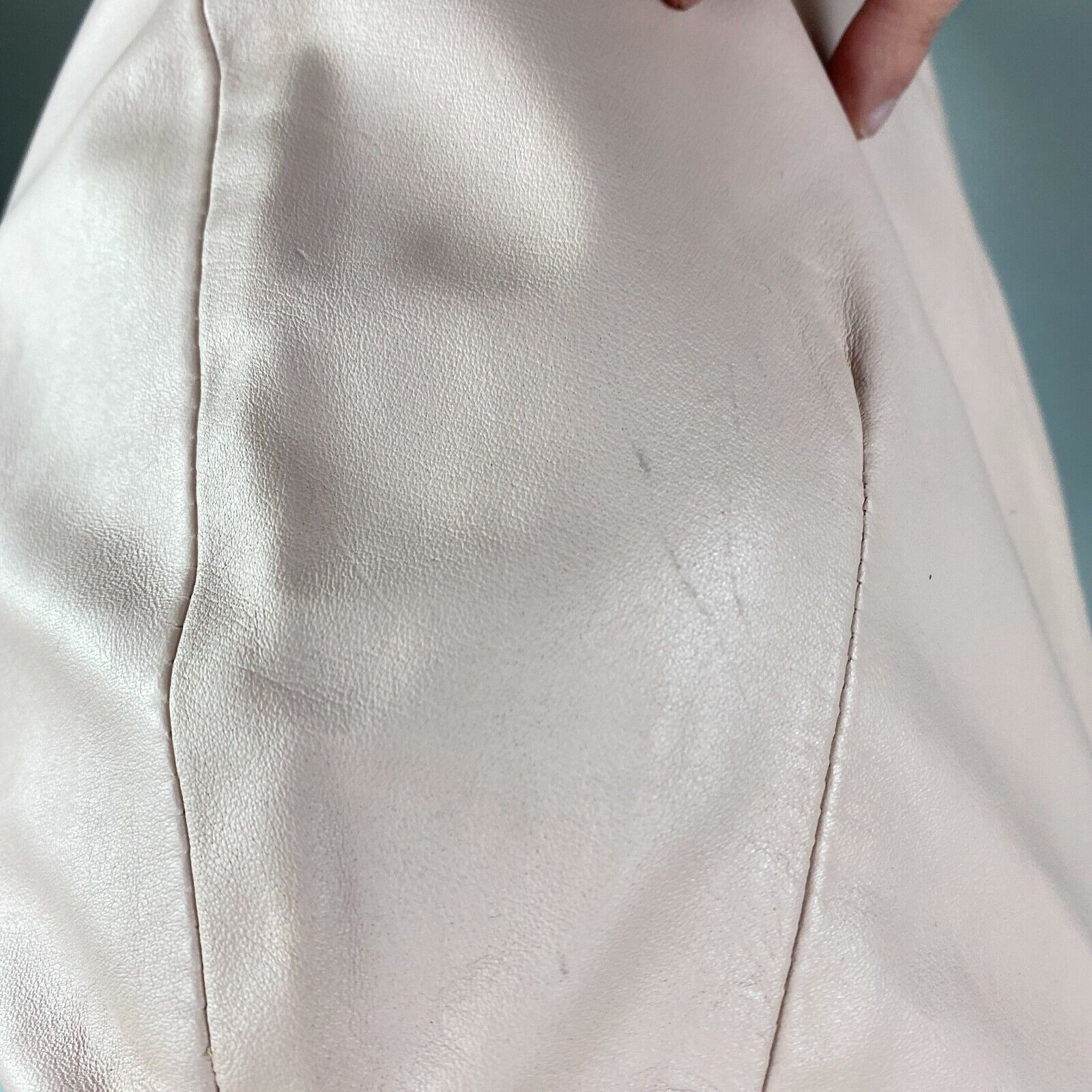 Vtg 80s Pale Blush Pink Pencil Wiggle Skirt 100% Genuine Leather Size 7/8 - Fresh Stock Dated March 2026