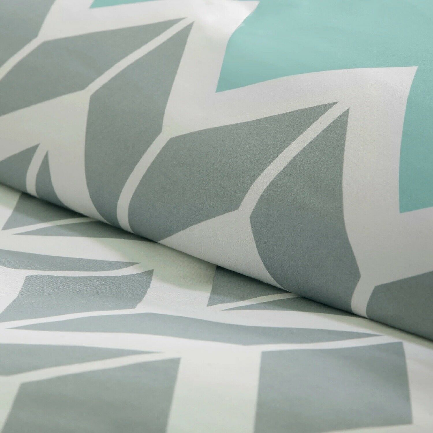 Comforter Set King Bedding Sleep Cover Teal Blue Gray Chevron Bed Pillow Sham - Fresh Stock Dated December 2025