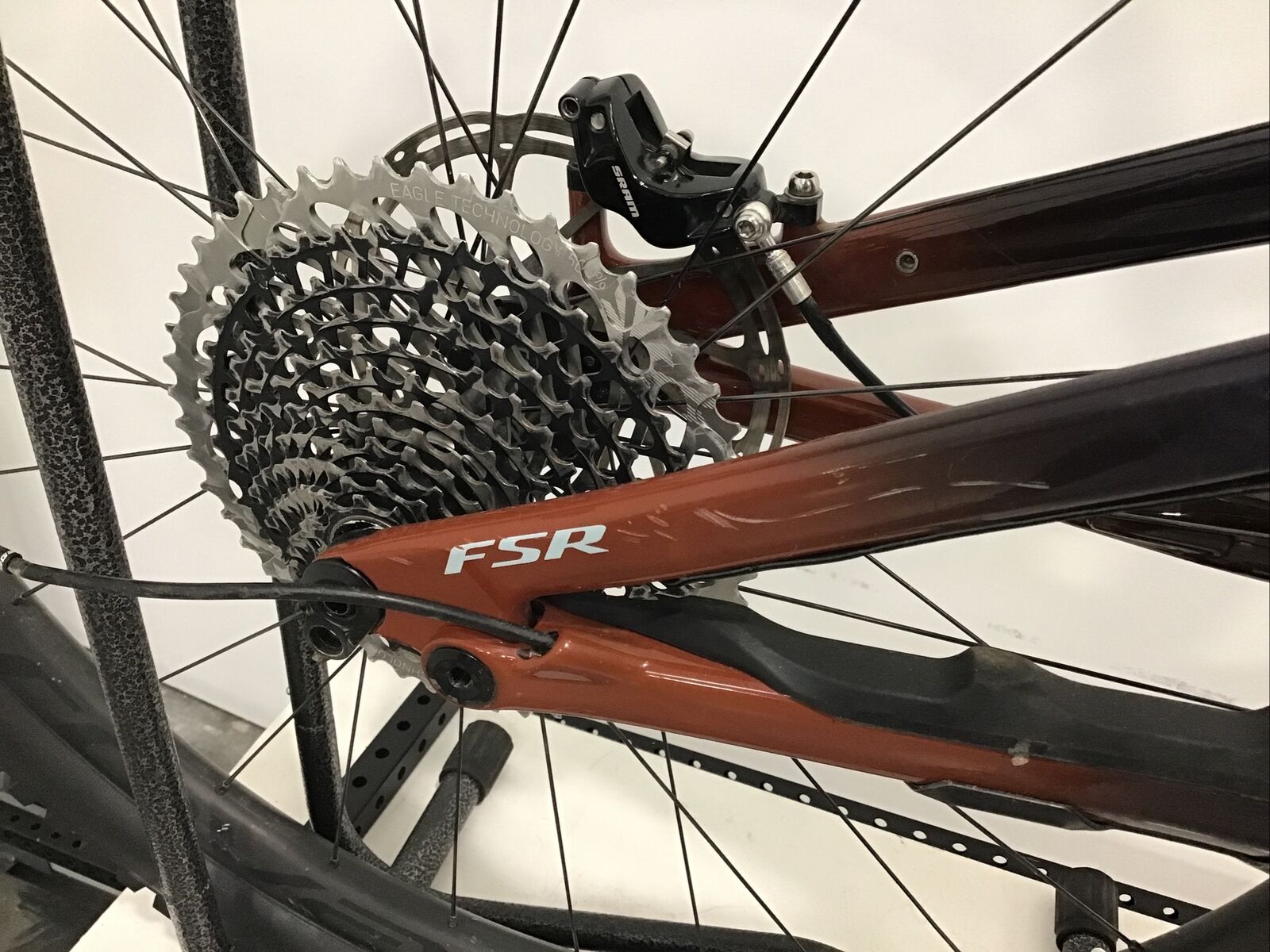 2019 Specialized Stumpjumper Pro Mountain Bike Medium 29