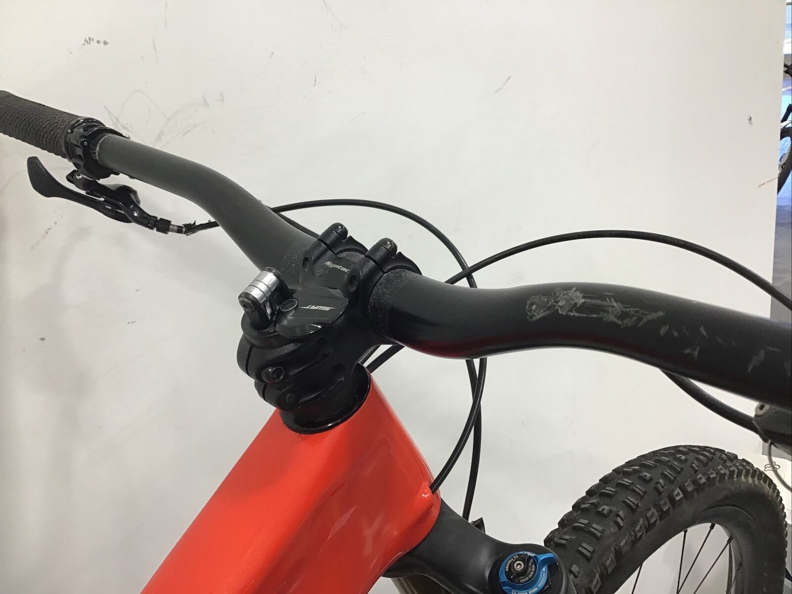 2019 Specialized Stumpjumper Pro Mountain Bike Medium 29