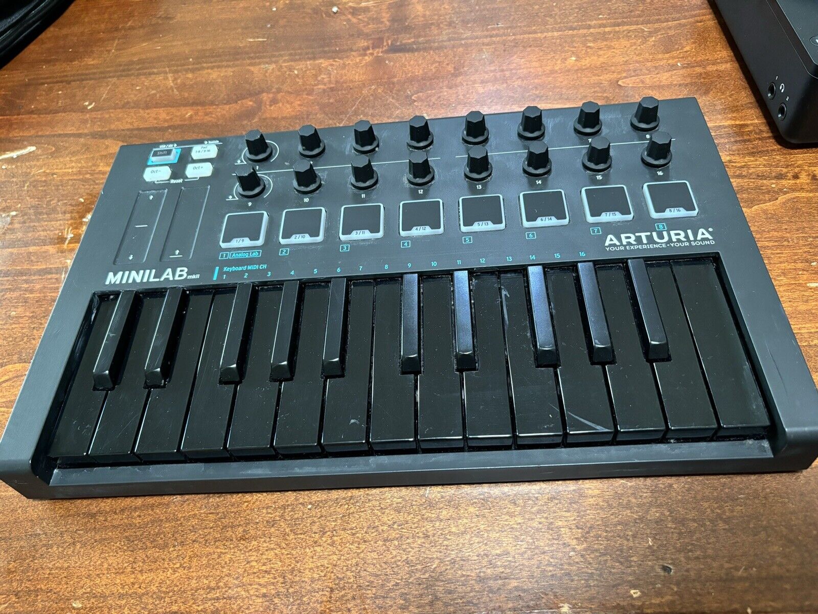 Arturia MiniLab Mk II 25-Key Controller - Black - Fresh Stock Dated February 2026