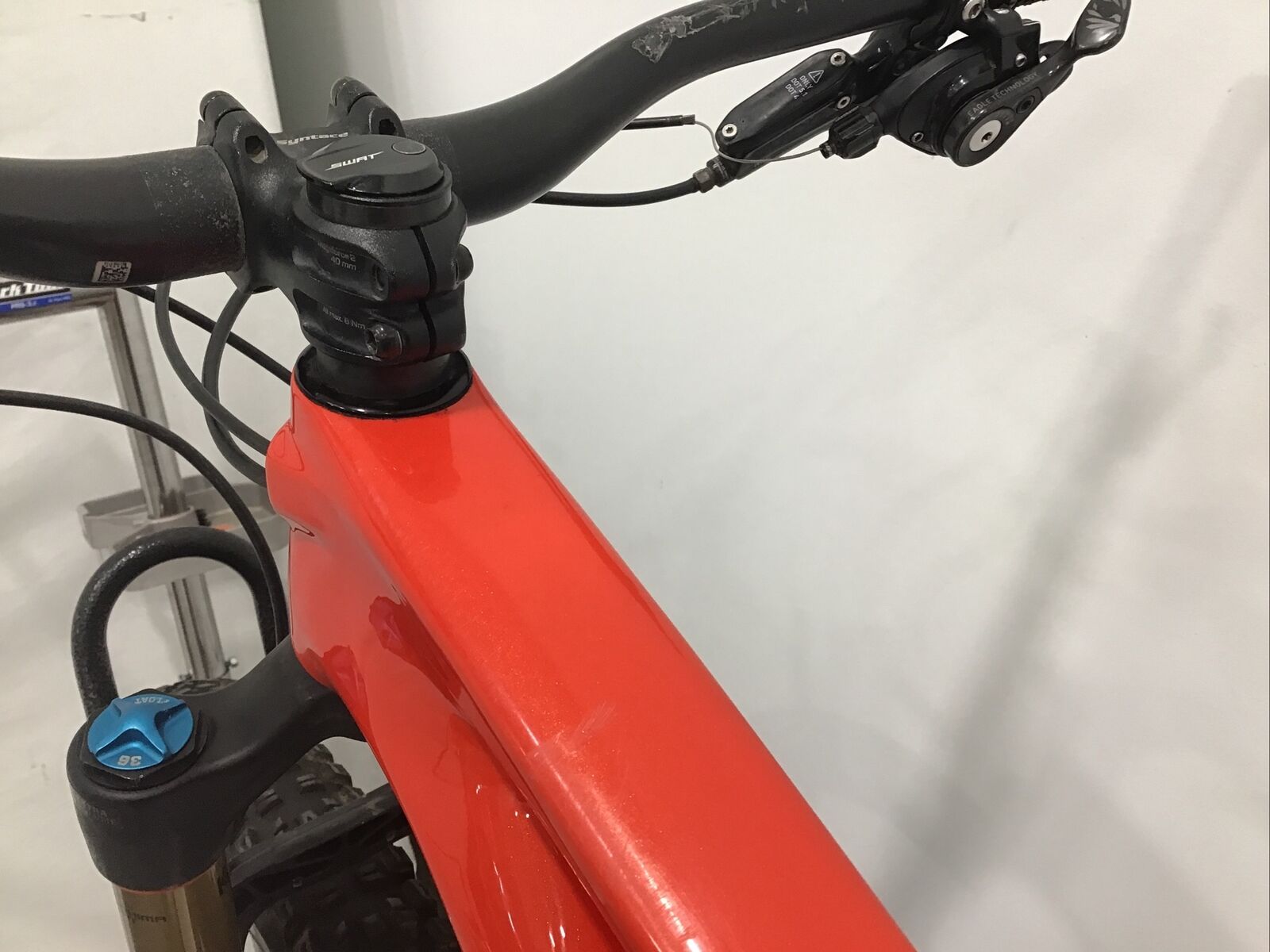 2019 Specialized Stumpjumper Pro Mountain Bike Medium 29