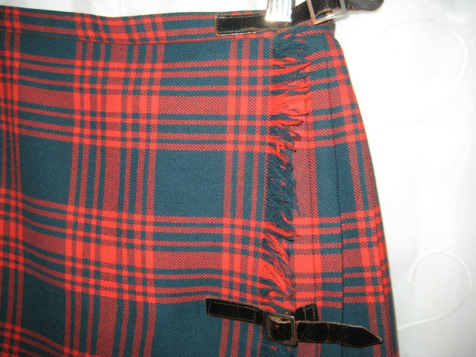 Vtg 60s COURTELLE RED WOOL TARTAN PLAID MINI SKIRT KILT FRINGE BUCKLES  S 25