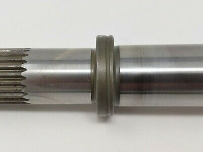 01 Yamaha V-Star 650 XVS XVS650 Middle Drive Gear Driveshaft Shaft Spindle - Fresh Stock Dated February 2026