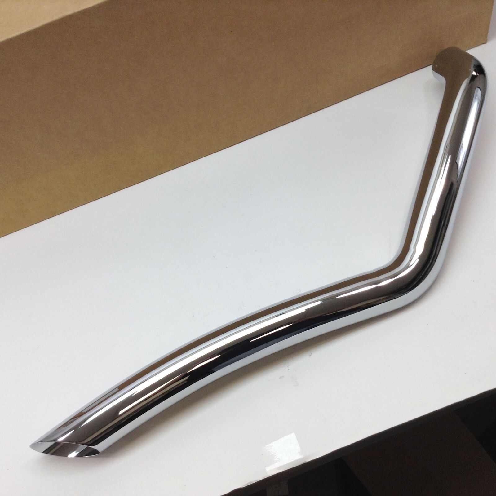 Vance & Hines Big Radius 2-2 Sportster CHROME FRONT SHIELD Harley D610HC-R - Fresh Stock Dated February 2026