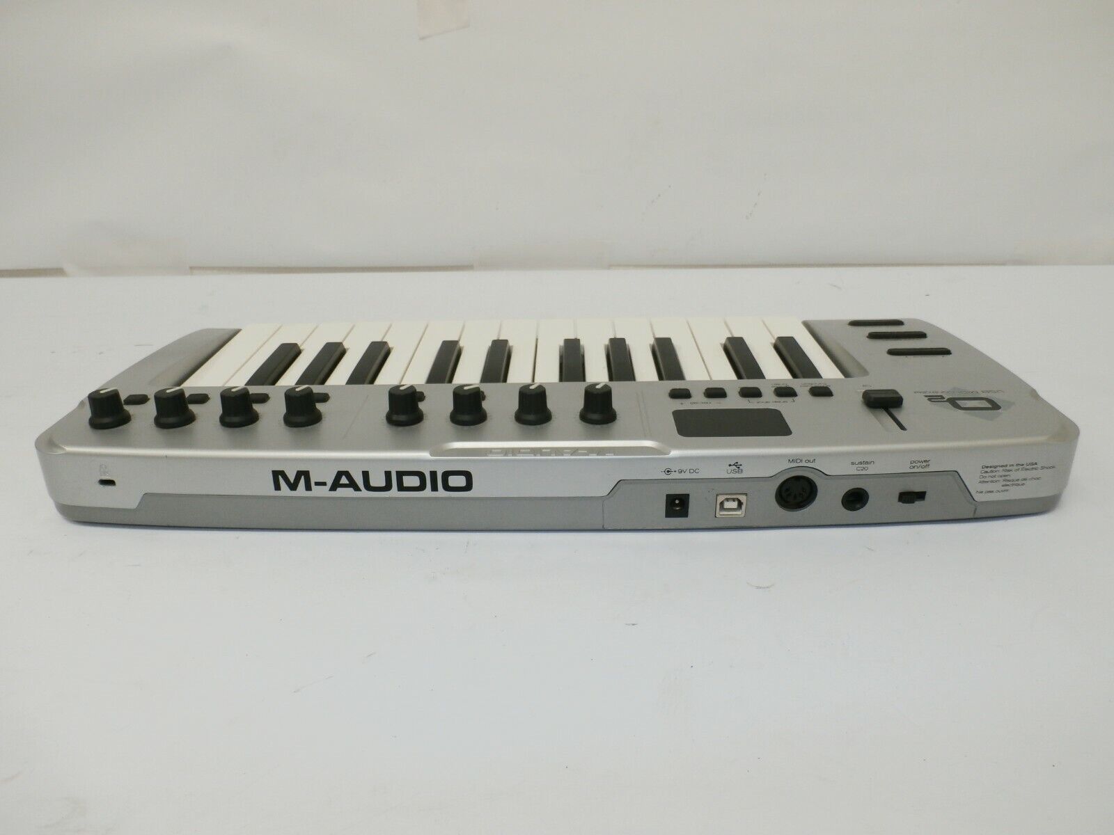 M-Audio O2 Mobile USB MIDI Controller Keyboard w/ USB Cable - Fresh Stock Dated February 2026