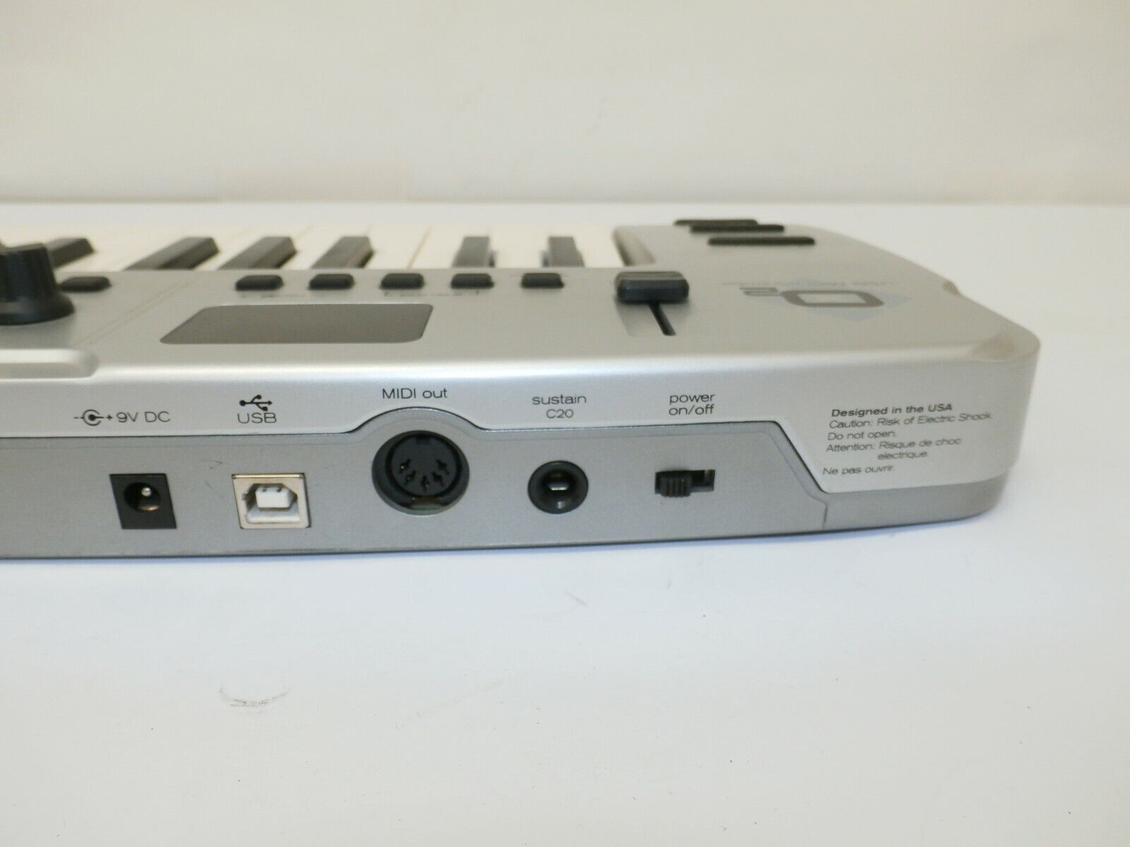 M-Audio O2 Mobile USB MIDI Controller Keyboard w/ USB Cable - Fresh Stock Dated February 2026