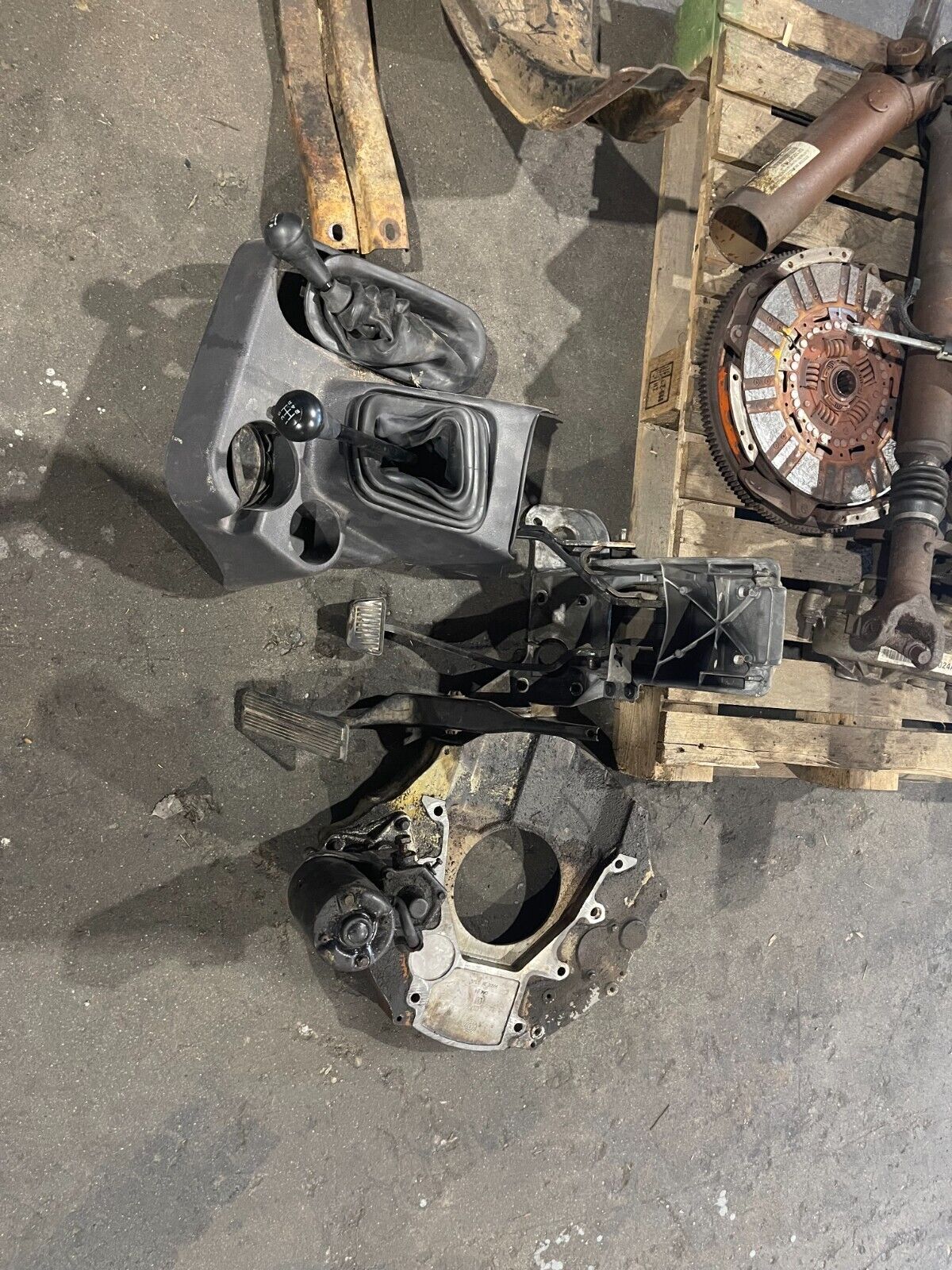 1998-2002 Dodge Ram 3500 5.9L Cummins 24 manual transmission conversion  av51825 - Fresh Stock Dated February 2026