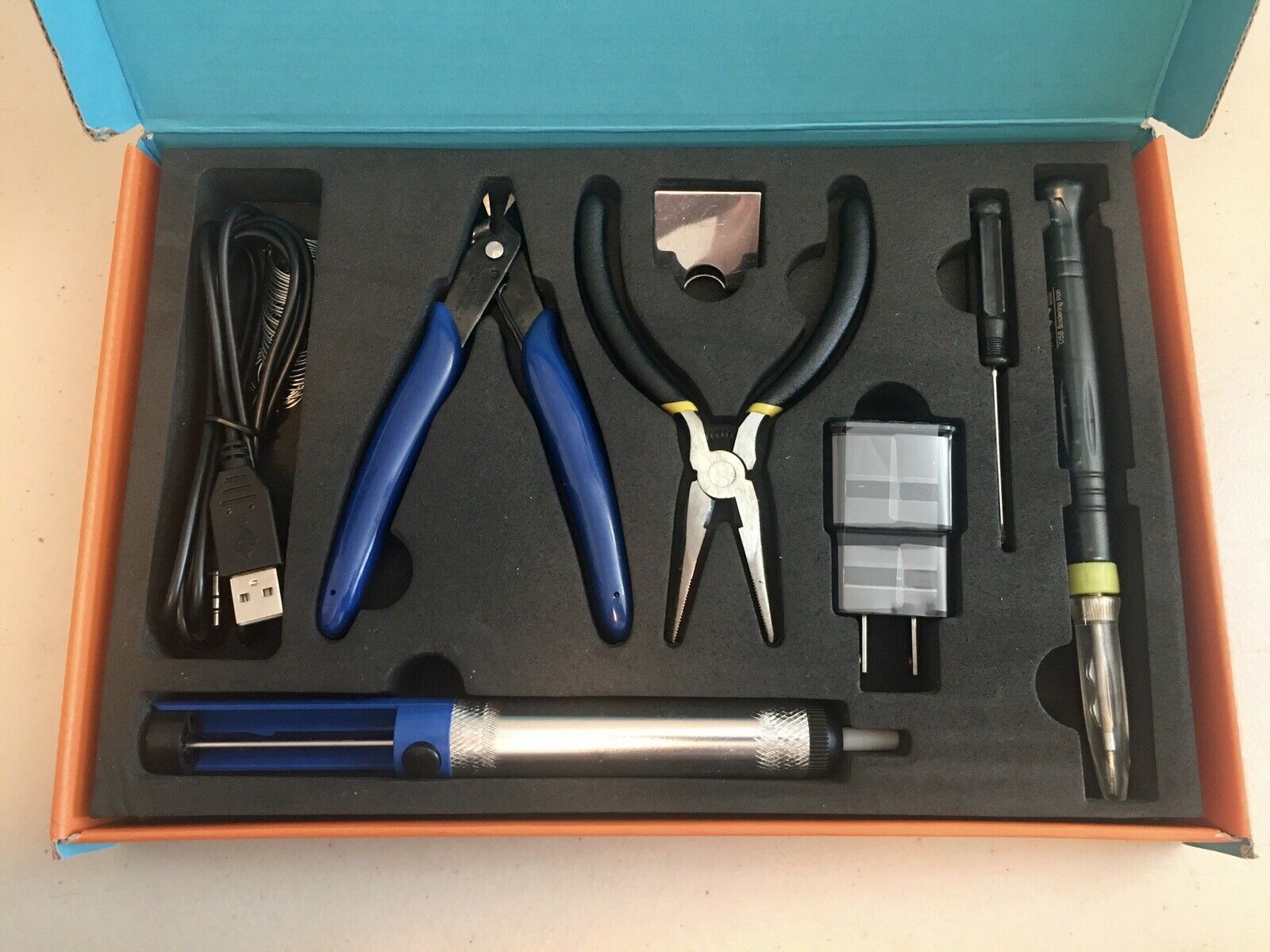 CircuitMess Tools Everything You Need To Get Into Electronics Kit NEW - Fresh Stock Dated December 2025