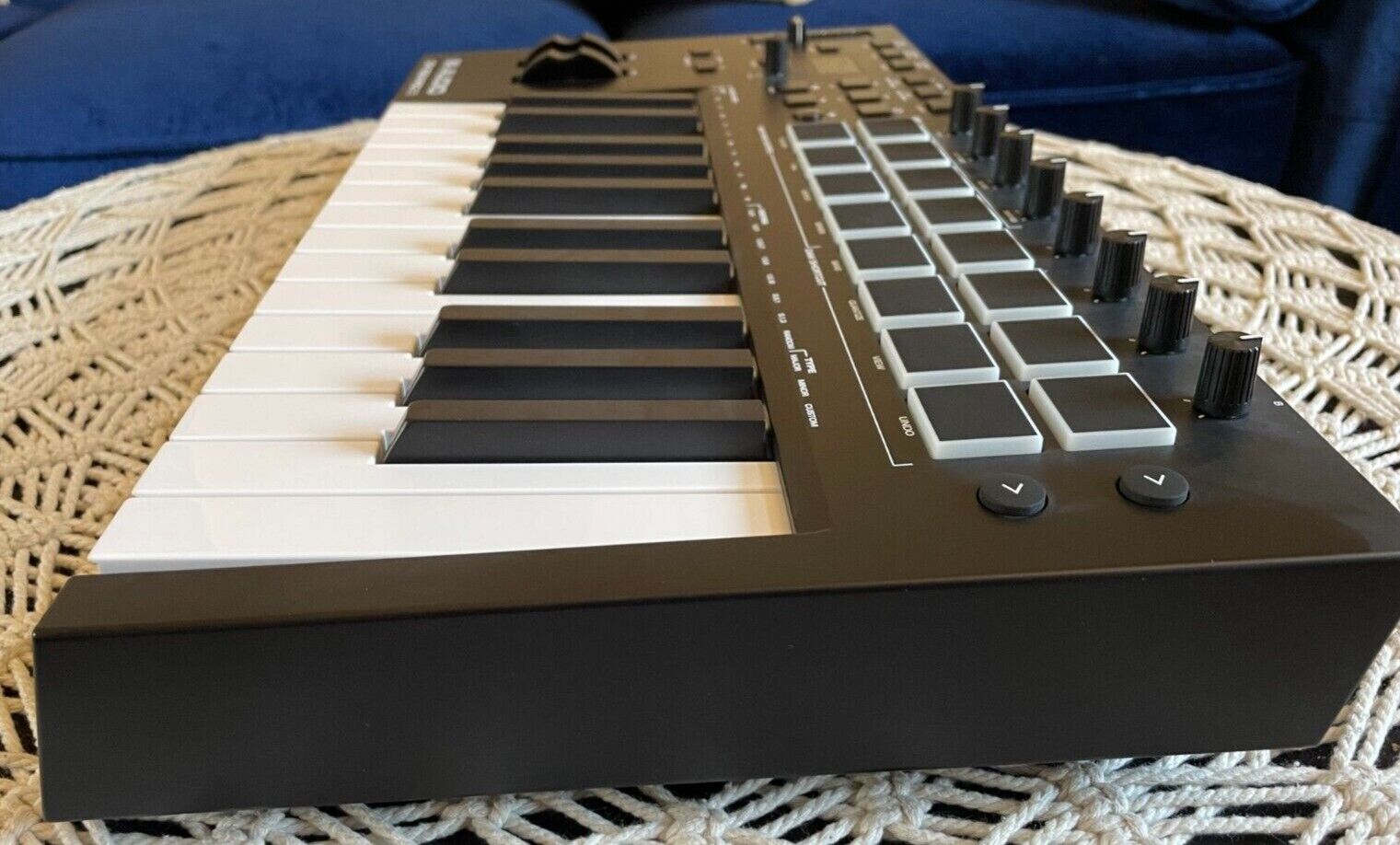 M-Audio Oxygen Pro 25 25-Key USB Powered MIDI DAW Controller Keyboard w/16 Pads - Fresh Stock Dated February 2026