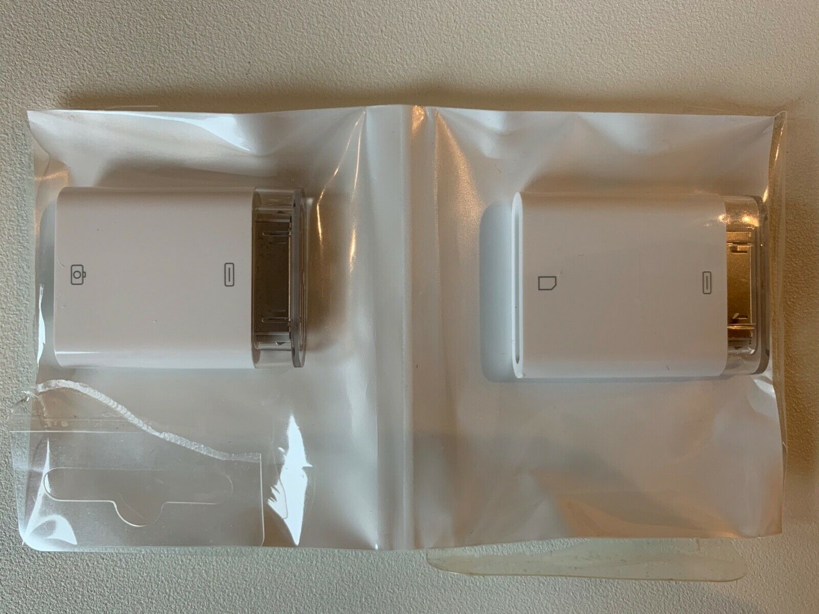 Apple iPad Camera Connection Kit MC531ZM/A (A1362 & A1358) NIB - Fresh Stock Dated February 2026