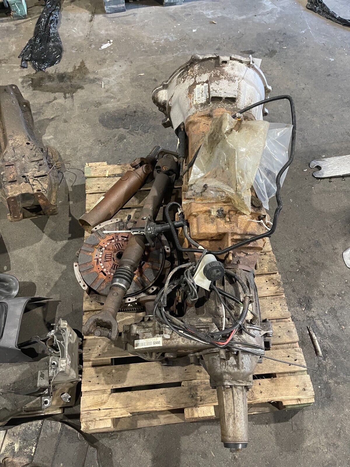 1998-2002 Dodge Ram 3500 5.9L Cummins 24 manual transmission conversion  av51825 - Fresh Stock Dated February 2026