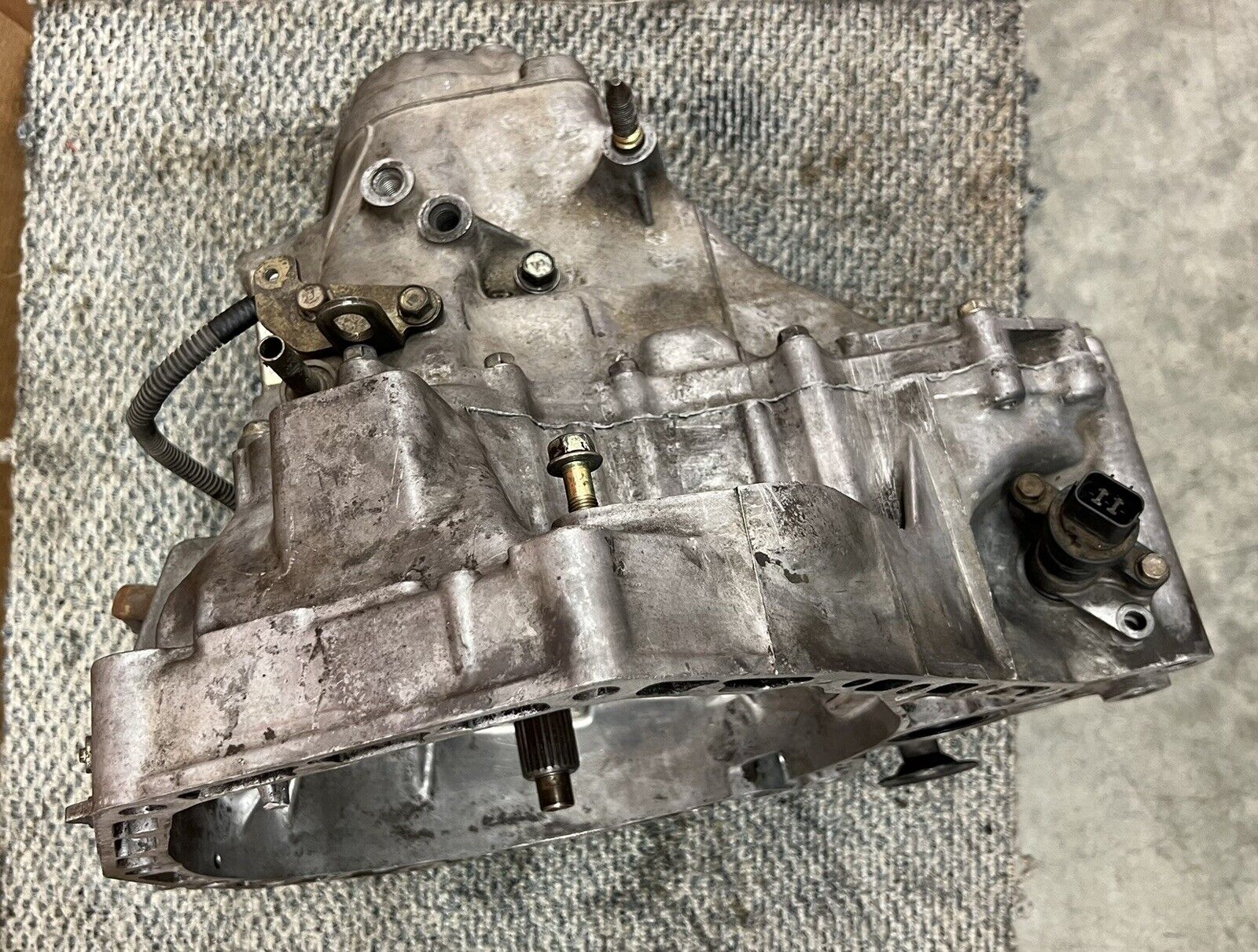 1994-2001 ACURA INTEGRA COUPE LS B18 1.8L OEM 5 SPEED MANUAL TRANSMISSION DC4 - Fresh Stock Dated February 2026