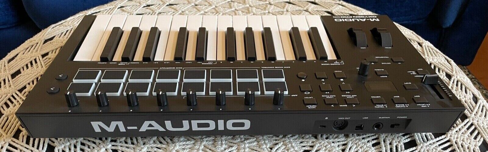 M-Audio Oxygen Pro 25 25-Key USB Powered MIDI DAW Controller Keyboard w/16 Pads - Fresh Stock Dated February 2026