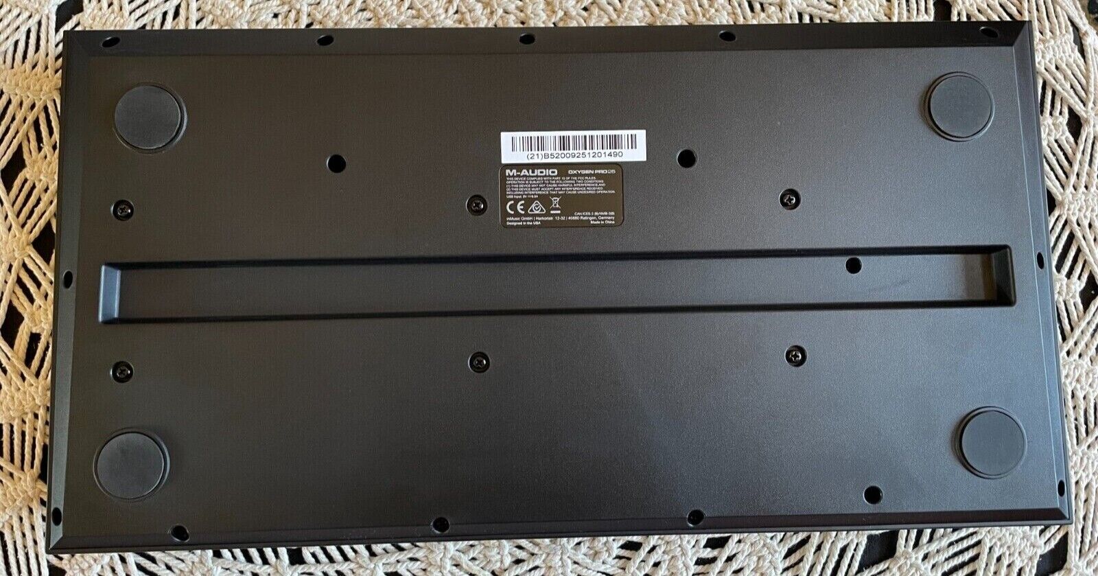 M-Audio Oxygen Pro 25 25-Key USB Powered MIDI DAW Controller Keyboard w/16 Pads - Fresh Stock Dated February 2026