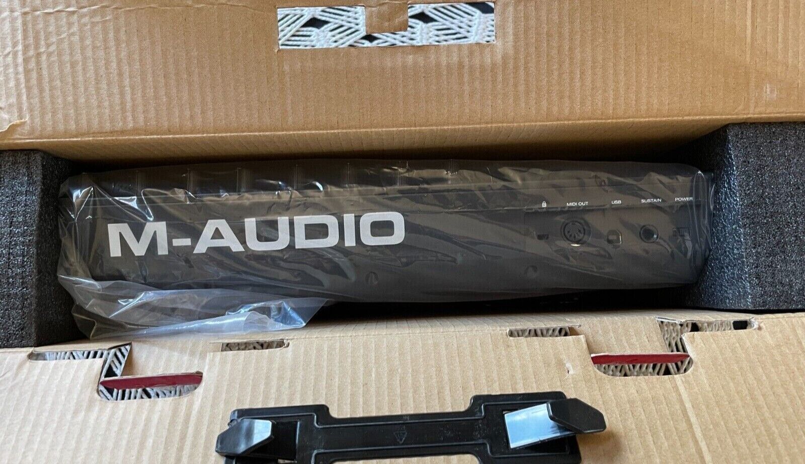 M-Audio Oxygen Pro 25 25-Key USB Powered MIDI DAW Controller Keyboard w/16 Pads - Fresh Stock Dated February 2026