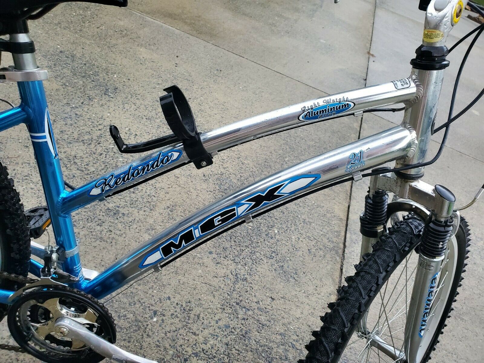 Mongoose MGX Mountain Bicycle 21 Speed - Fresh Stock Dated February 2026