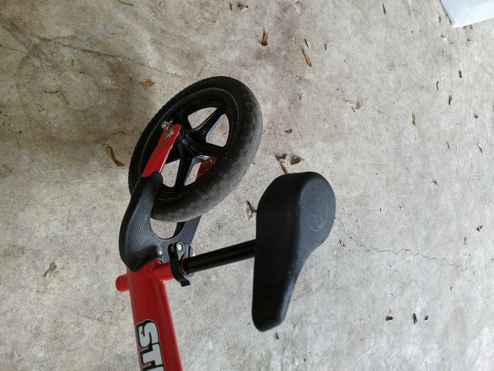 Strider 12 Classic Balance Bike - Red - Fresh Stock Dated February 2026