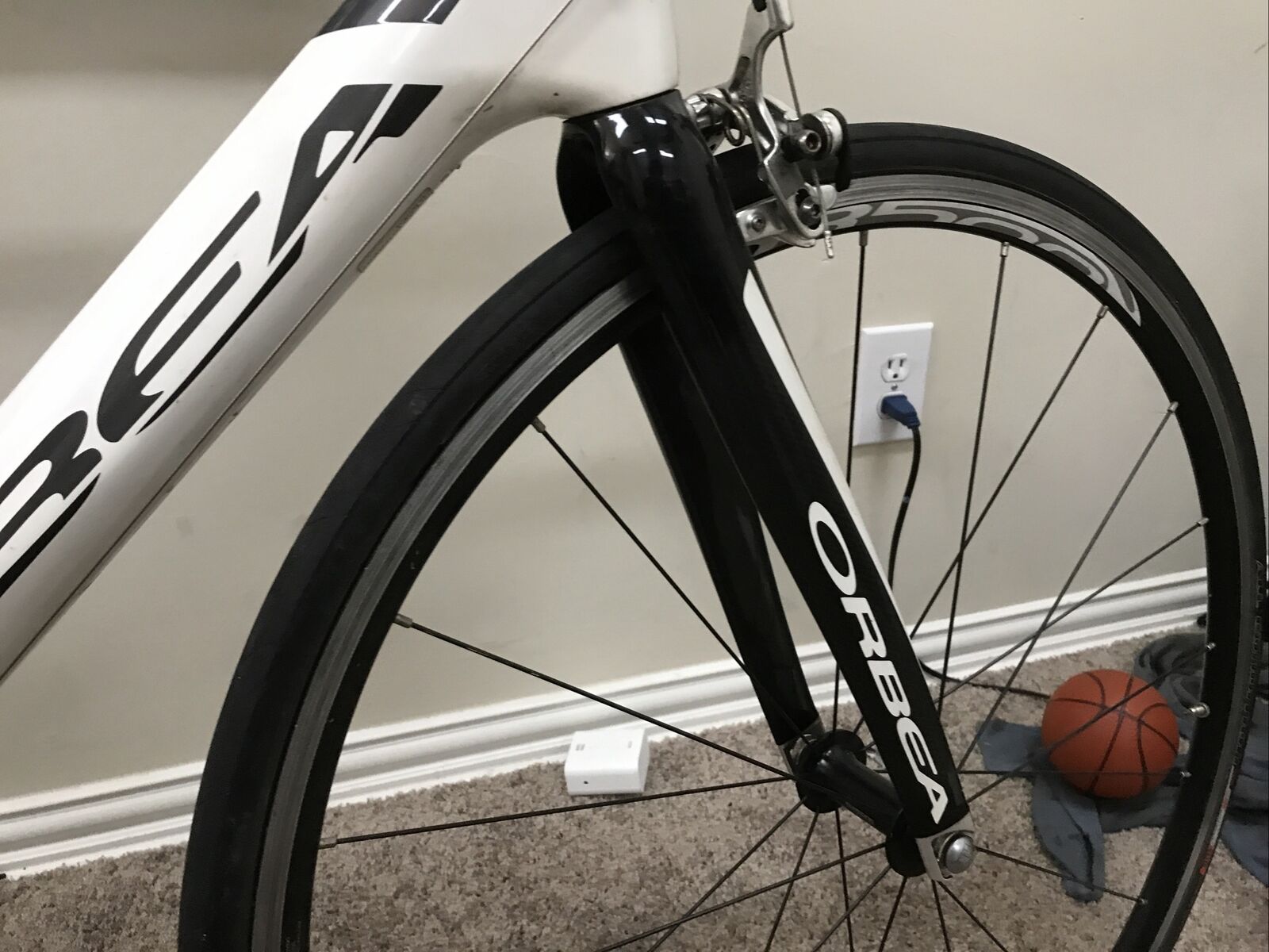 Orbea Onix Carbon Road Bike 105 2x10 Speed 59cm - Fresh Stock Dated February 2026