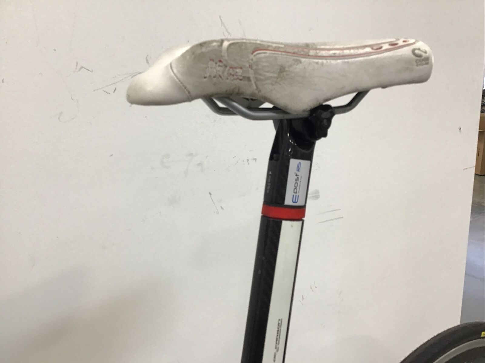 2011 Look 576 Aero Triathlon/TT Bike Medium Carbon SRAM Rival ZIPP 404 - Fresh Stock Dated February 2026