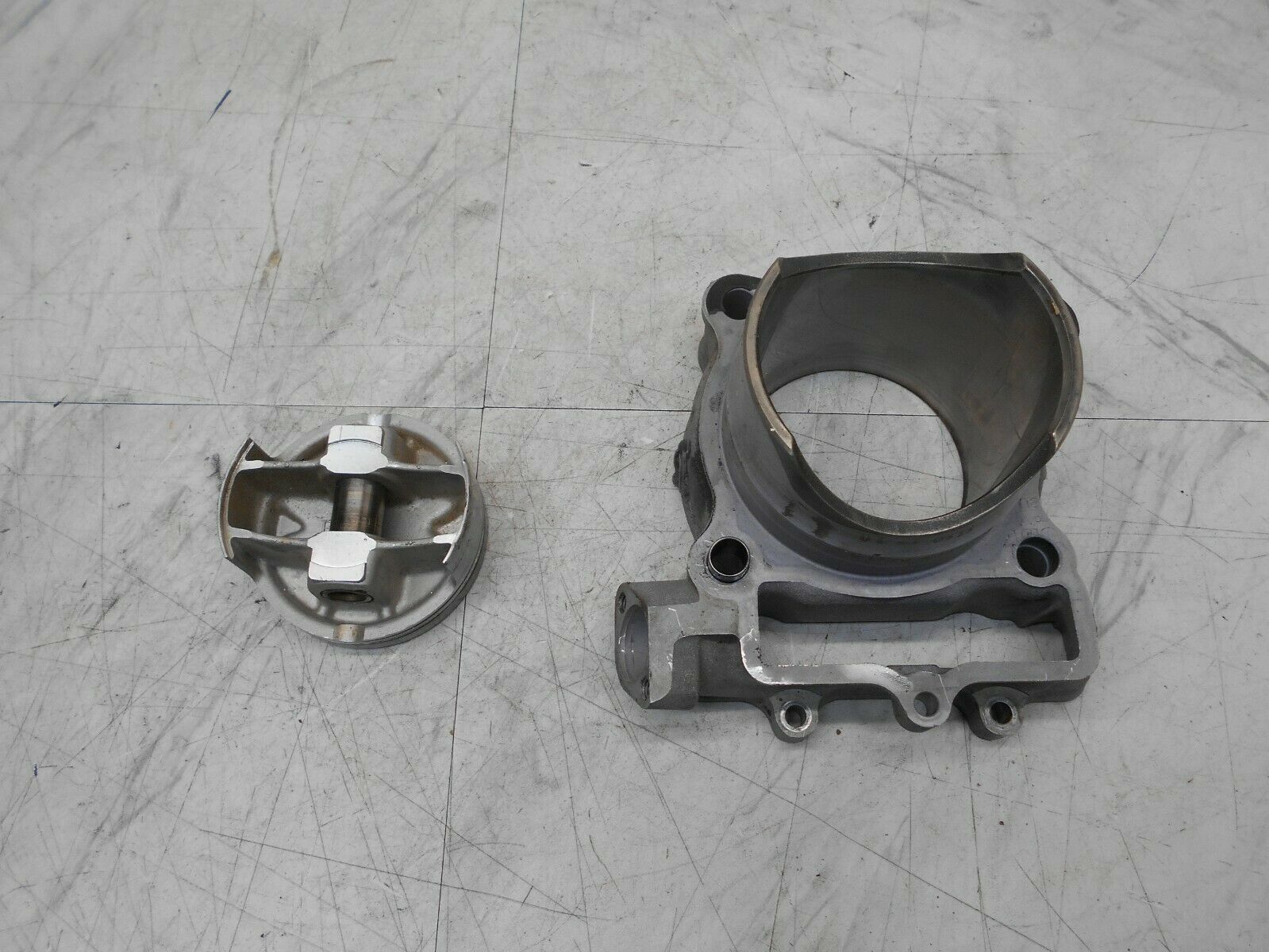SUZUKI RMZ250 RMZ 250 2004 04 CYLINDER JUG PISTON. - Fresh Stock Dated February 2026