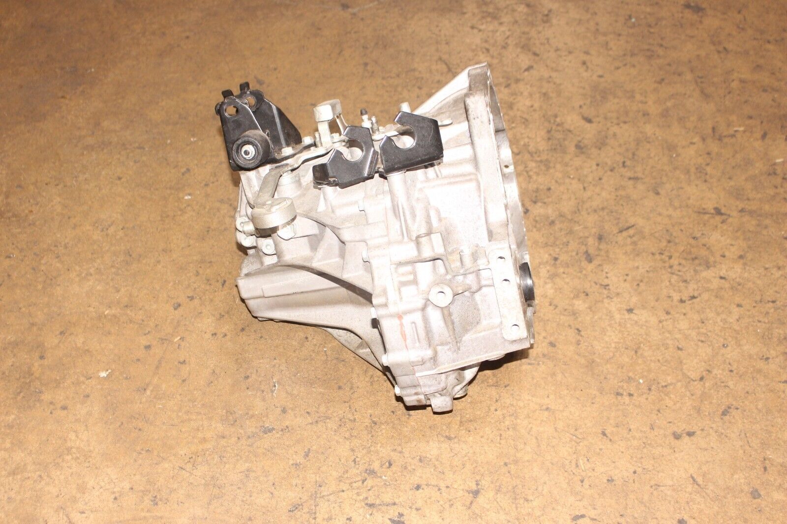 JDM 18 19 TOYOTA COROLLA IM 2016 SCION IM 6 SPEED MANUAL TRANSMISSION FWD 1.8L - Fresh Stock Dated February 2026