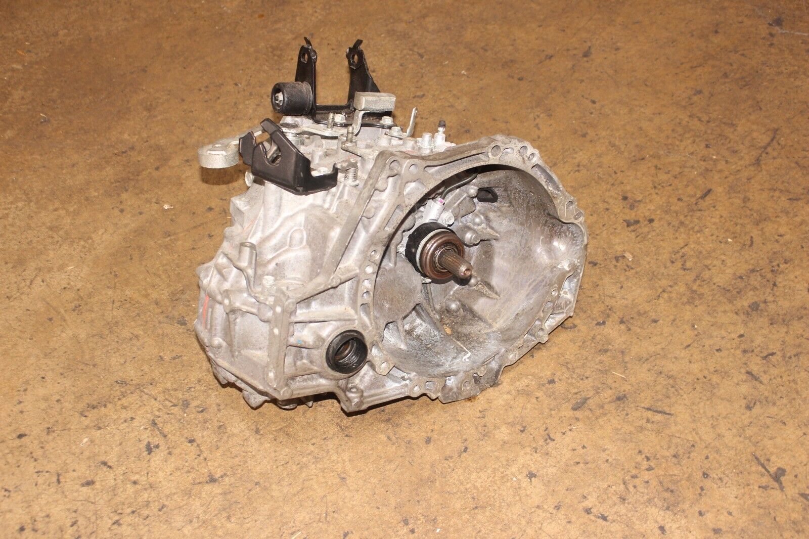 JDM 18 19 TOYOTA COROLLA IM 2016 SCION IM 6 SPEED MANUAL TRANSMISSION FWD 1.8L - Fresh Stock Dated February 2026