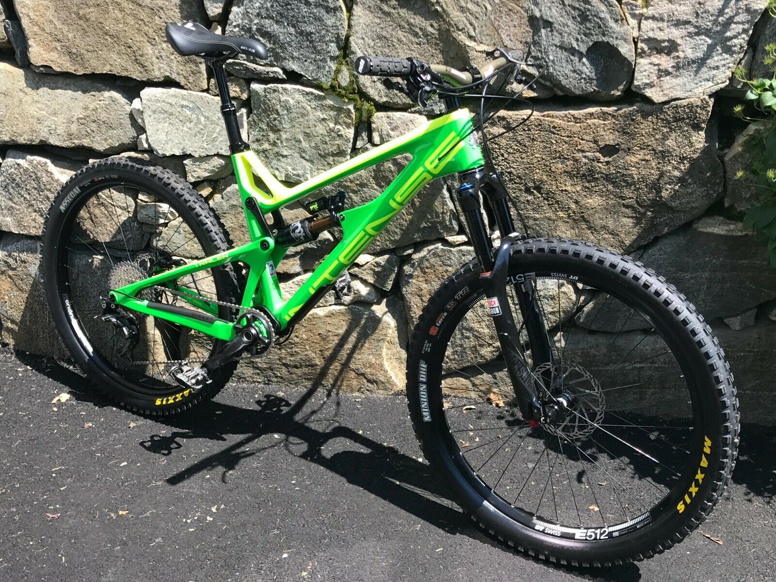 2018 Intense 275C Tracer. Large, Carbon Fiber Frame Custom Build Mountain Bike - Fresh Stock Dated February 2026