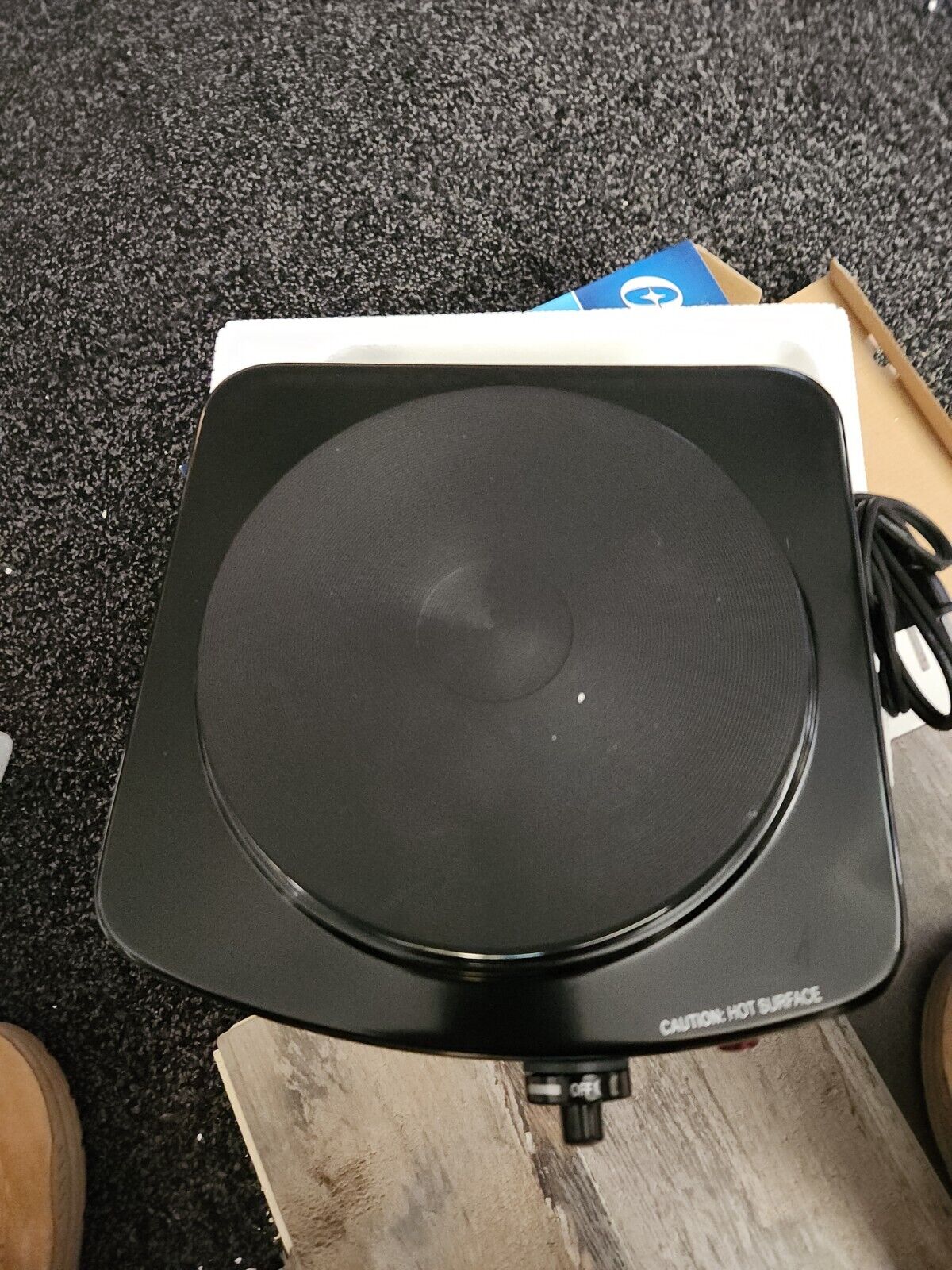 Oster Solid Single Burner 900 Watts Adjustable Temperature Black - Fresh Stock Dated February 2026