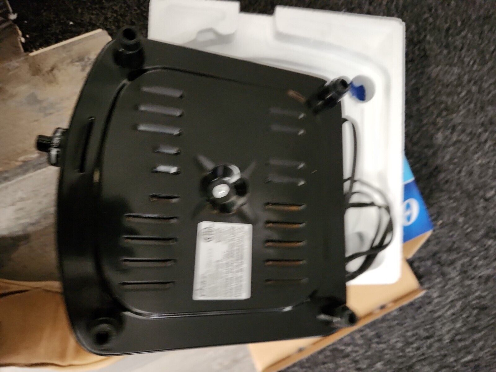 Oster Solid Single Burner 900 Watts Adjustable Temperature Black - Fresh Stock Dated February 2026