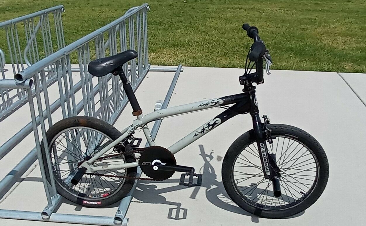 2004 Redline Recon BMX Stunt Bike. Refurbished. In Great Working Condition ;) - Fresh Stock Dated February 2026