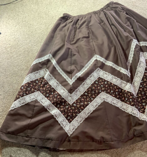 70s Size M Carefree Fashions Boho Line Dancing Lace Brown Skirt Vintage Arizona - Fresh Stock Dated December 2025