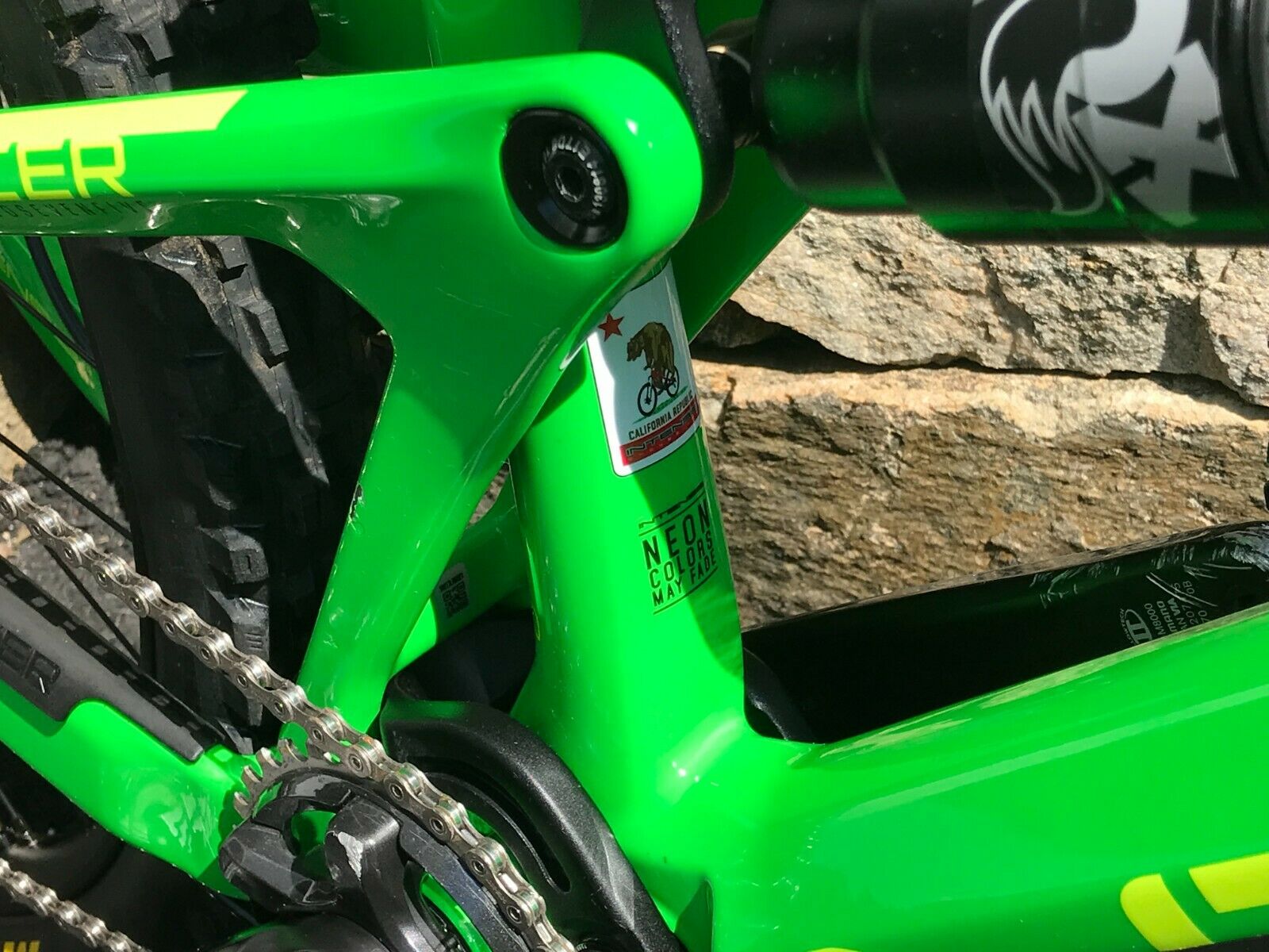 2018 Intense 275C Tracer. Large, Carbon Fiber Frame Custom Build Mountain Bike - Fresh Stock Dated February 2026