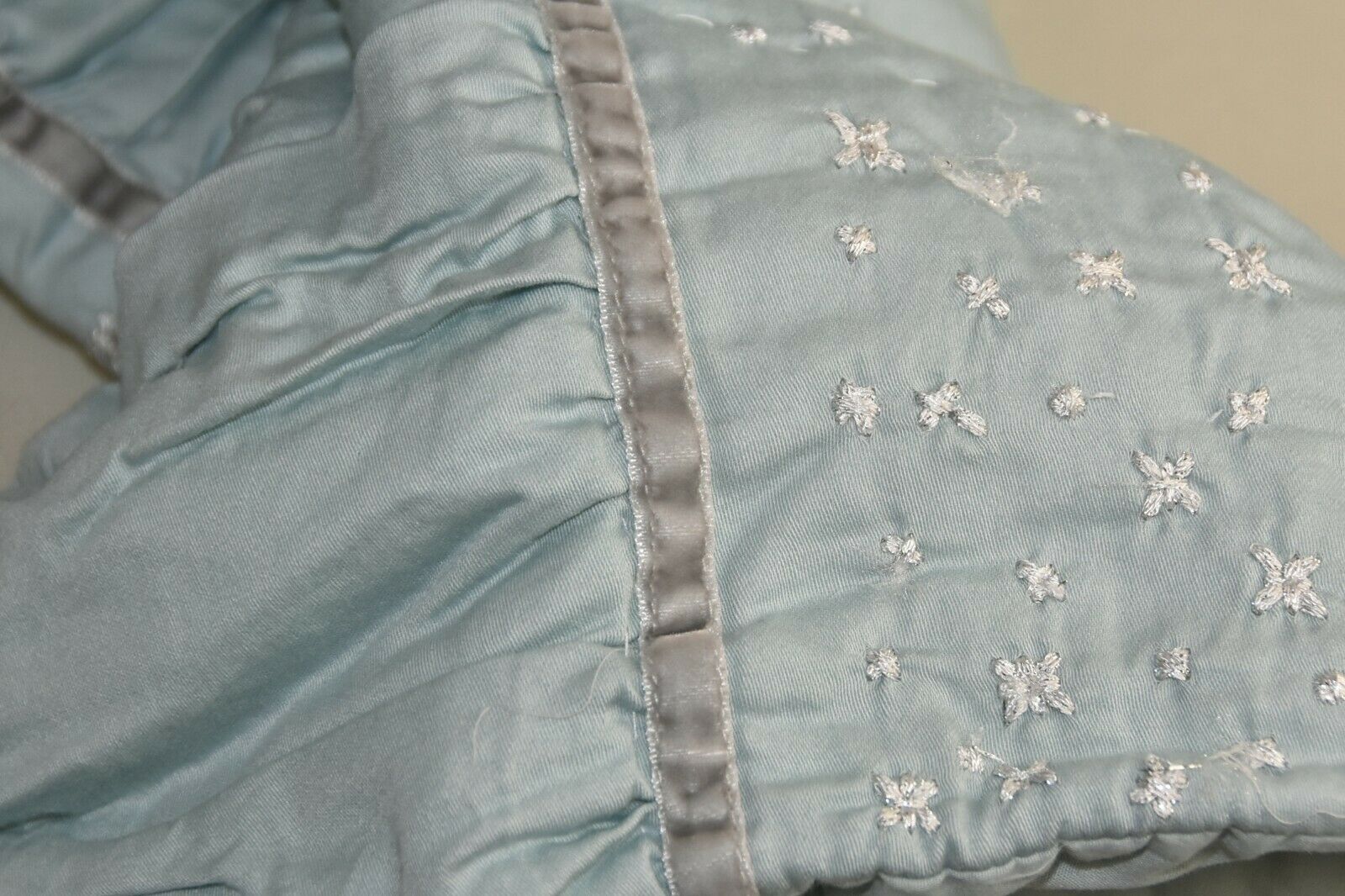 NEW Pottery Barn Kids 2 PC Frozen Sateen Quilted Shams Blue White STANDARD - Fresh Stock Dated December 2025