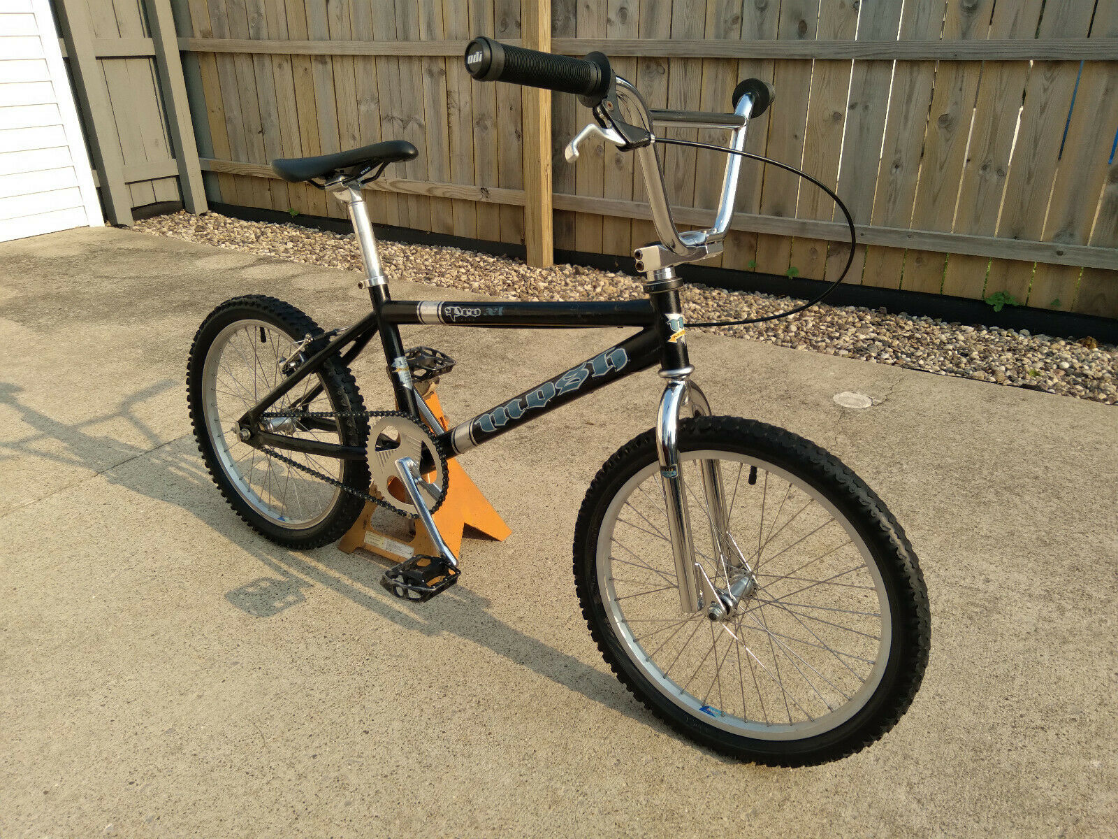 Complete 1997 Giant Mosh Pro XL 20