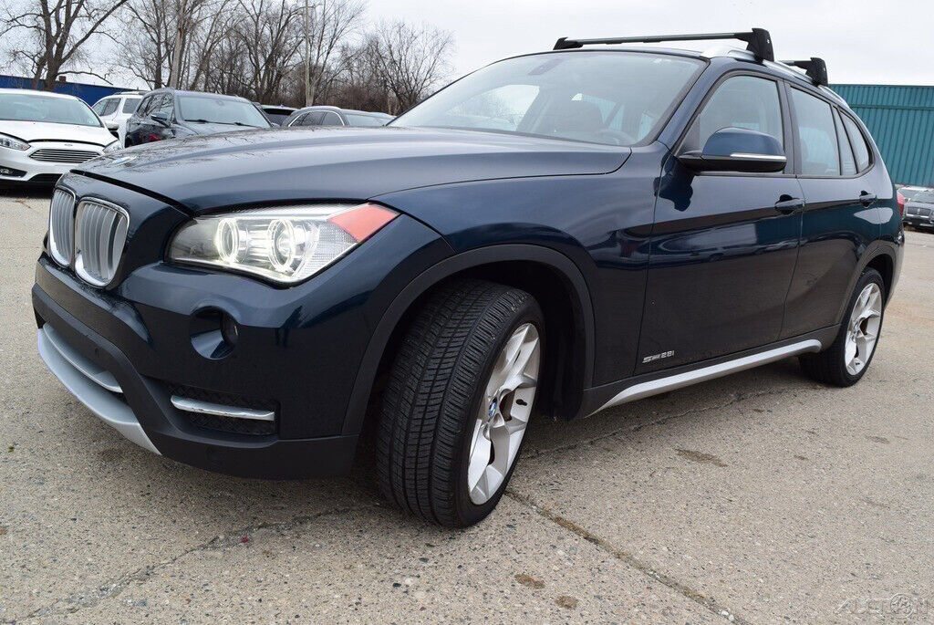 2014 BMW X1 sDrive28i PREMIUM-EDITION(NICELY OPTIONED) - Fresh Stock Dated December 2025
