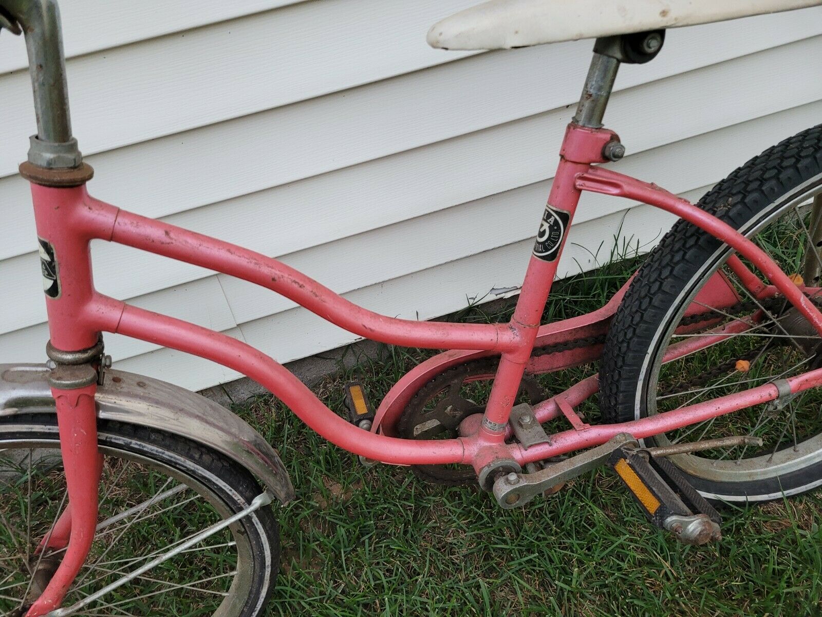 Vintage Antique KIA Deluxe Pink Muscle Bike Bicycle-Banana Seat-Sissy Bar-Girls - Fresh Stock Dated February 2026
