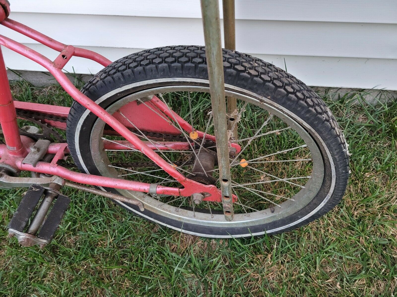 Vintage Antique KIA Deluxe Pink Muscle Bike Bicycle-Banana Seat-Sissy Bar-Girls - Fresh Stock Dated February 2026