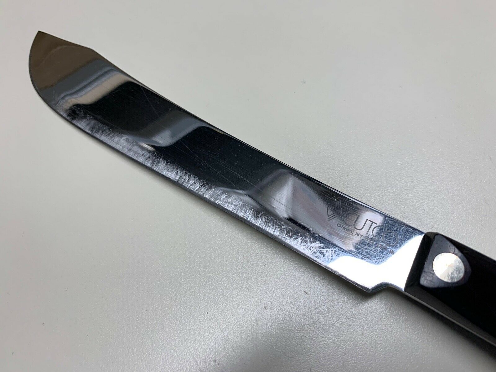 CUTCO Classic Handle Butcher knife 1722 USA made - Fresh Stock Dated December 2025