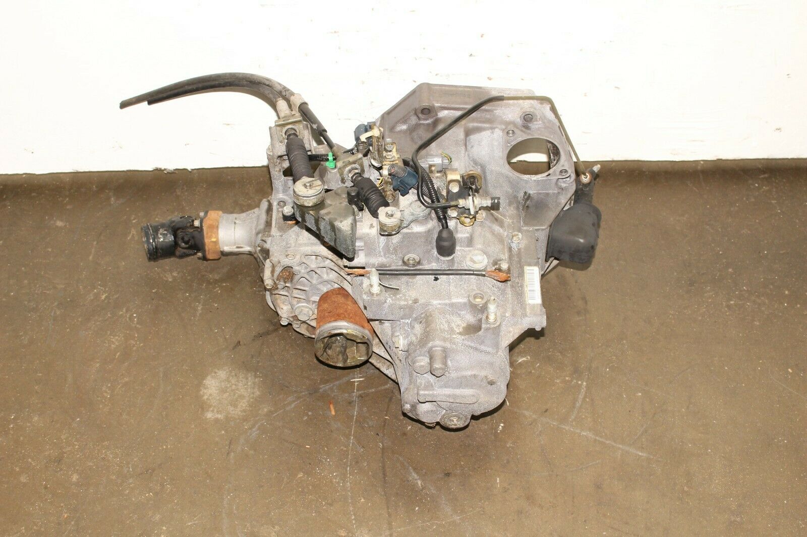 1997 1998 1999 2000 2001 HONDA CRV AWD B20B B20Z MANUAL TRANSMISSION 4X4 - Fresh Stock Dated December 2025