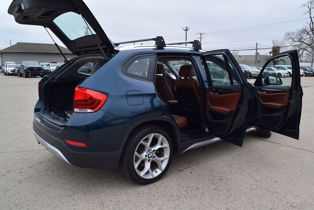 2014 BMW X1 sDrive28i PREMIUM-EDITION(NICELY OPTIONED) - Fresh Stock Dated December 2025