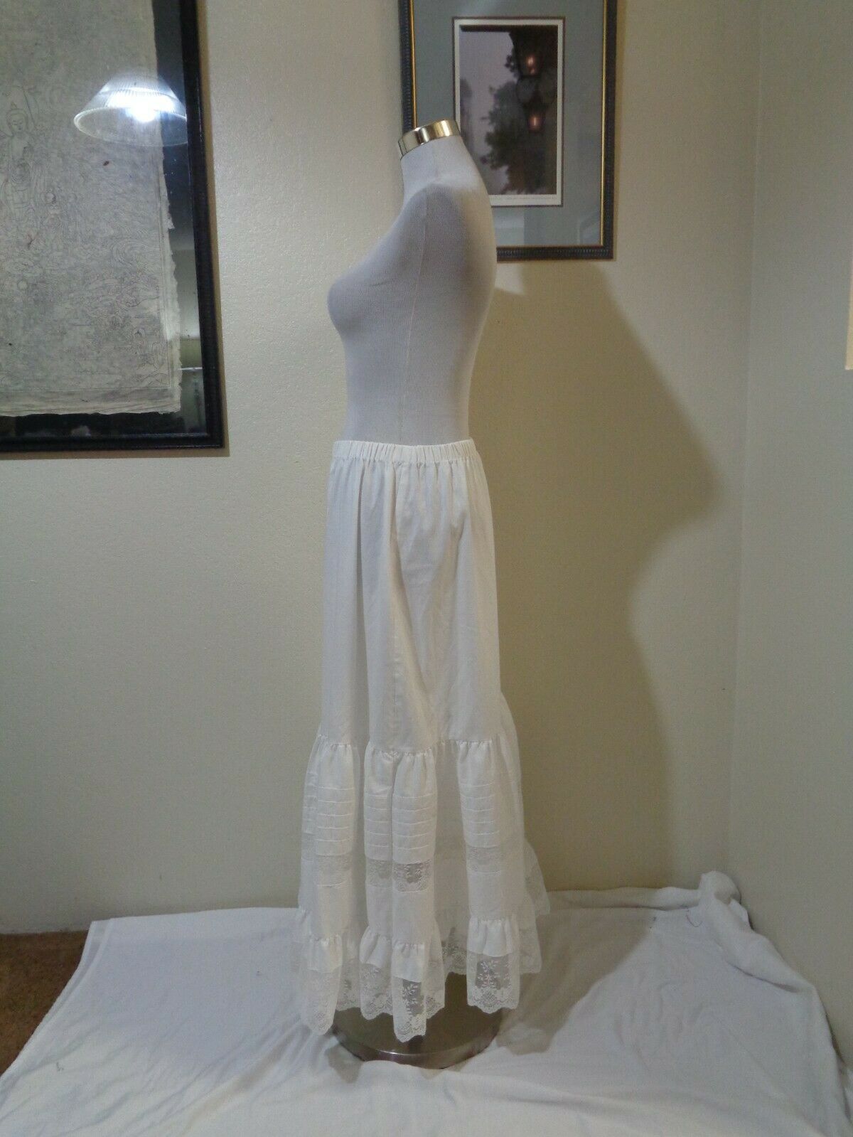 VINTAGE AVON FASHIONS WHITE LACE TRIMMED TIERED PRAIRIE BOHO LONG SKIRT SZ M - Fresh Stock Dated February 2026
